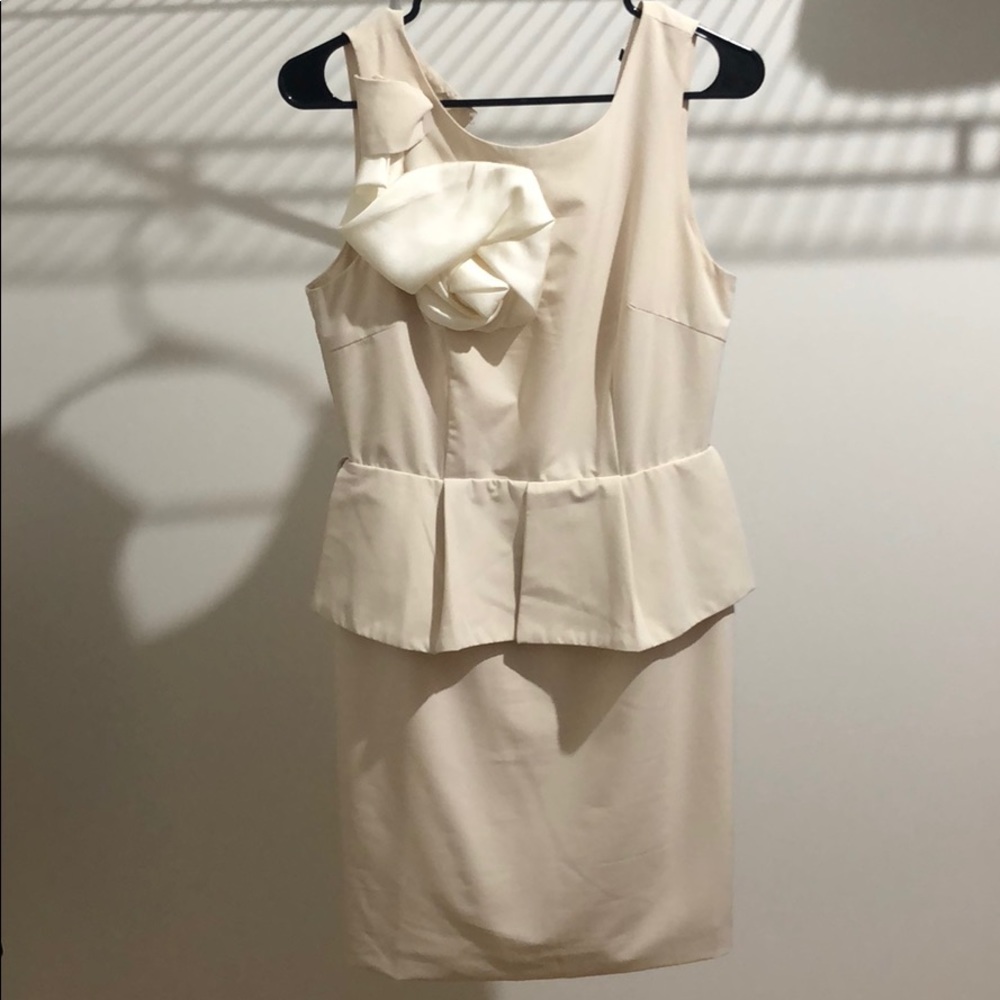 Dress - Picture 2 of 7